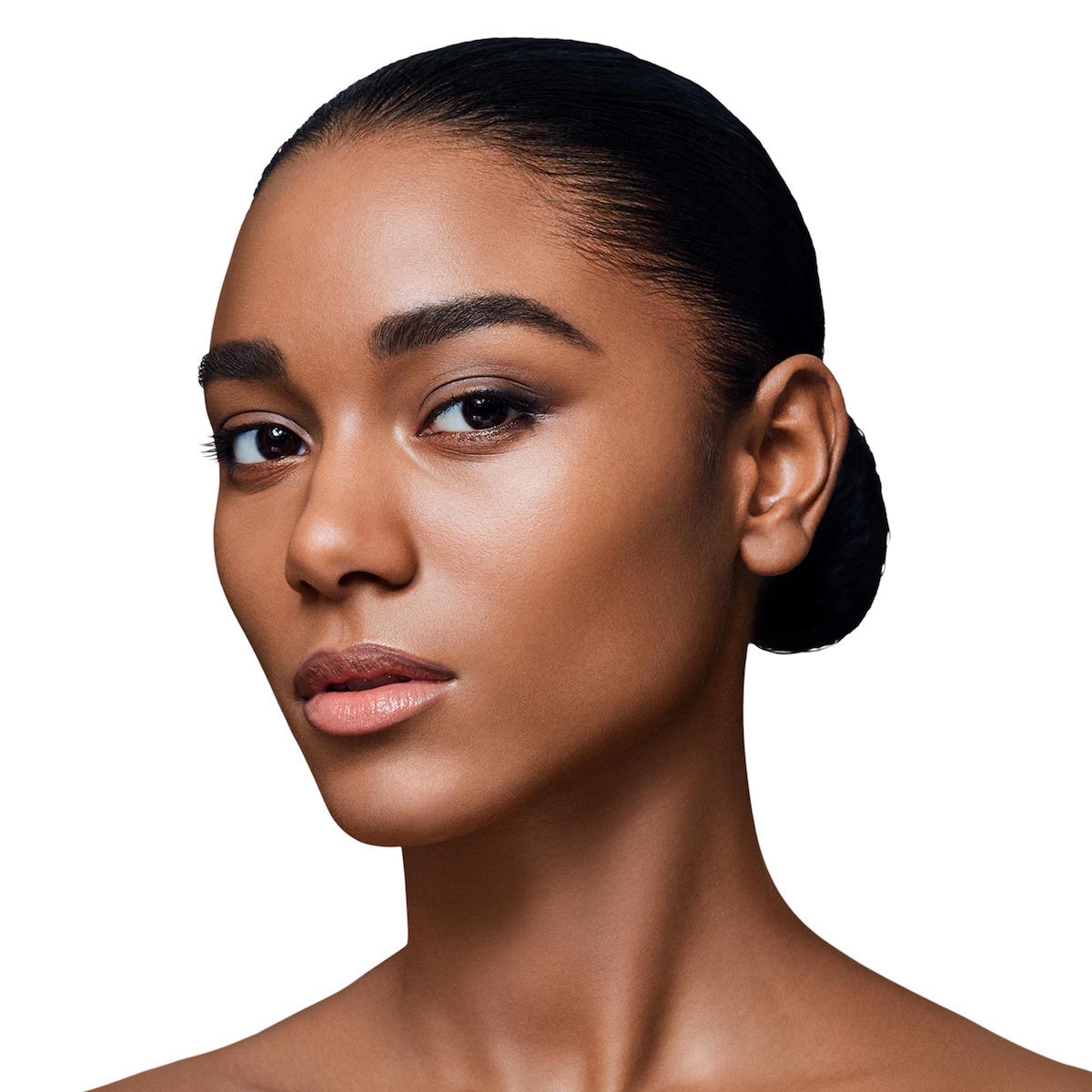 TRACELESS SOFT MATTE FOUNDATION (BASE DE MAQUILLAJE)